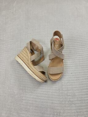 Franco Sarto Sandals Womens Size 7 Daxon Wedge Heel